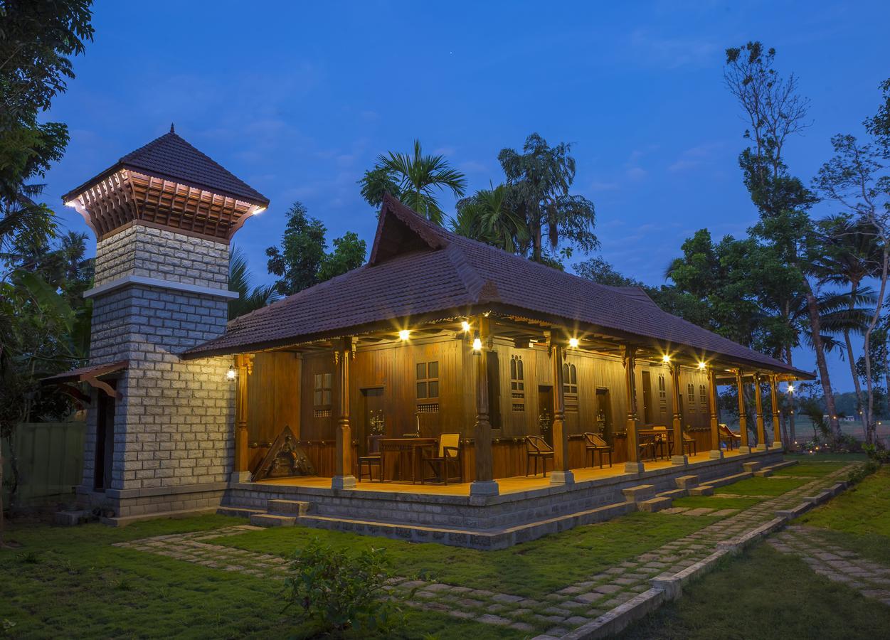 Kuttichira Heritage Home Alappuzha ภายนอก รูปภาพ